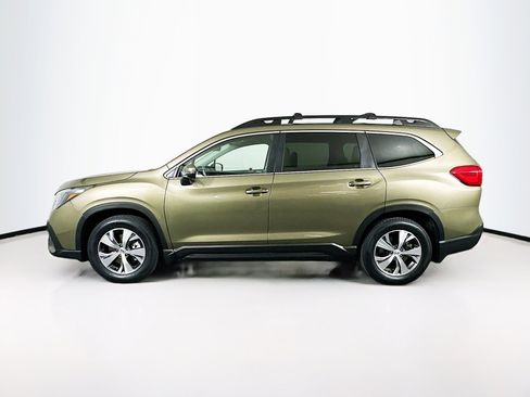 Used 2023 Subaru Ascent Premium w/ Convenience Package image 4