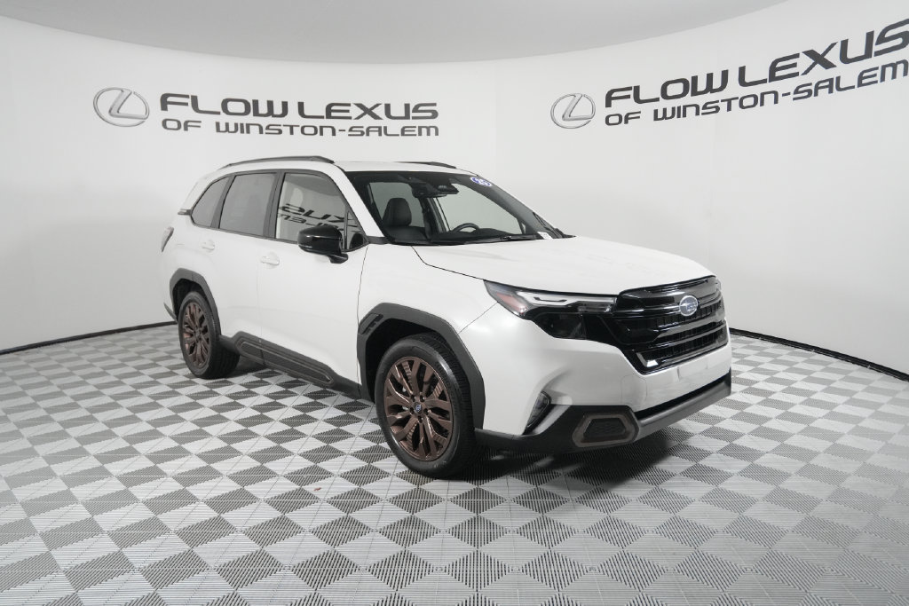 Used 2025 Subaru Forester Sport w/ Popular Package #2 AWD/4WD image 3