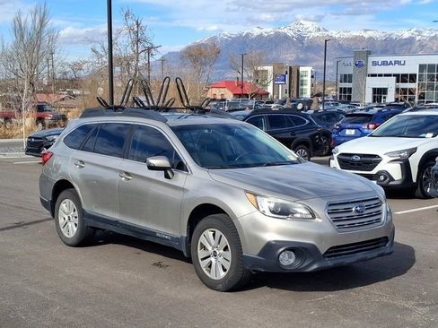 Used 2017 Subaru Outback 2.5i Premium image 1