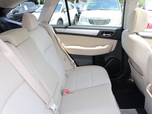 Used 2015 Subaru Outback 2.5i Premium AWD/4WD image 18