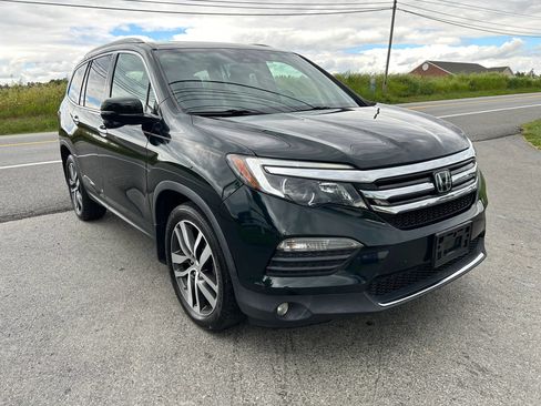 Used 2016 Honda Pilot Touring image 1
