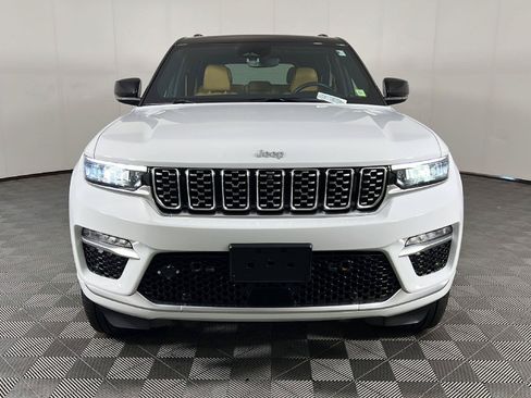 Used 2025 Jeep Grand Cherokee Summit w/ MOPAR Finishing Package AWD/4WD image 2