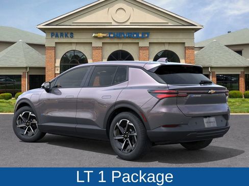 New 2026 Chevrolet Equinox EV LT image 4