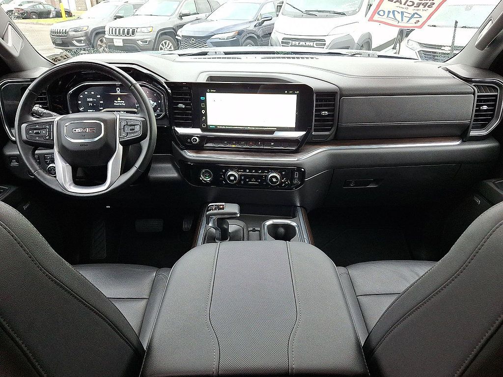 Used 2024 GMC Sierra 1500 SLT w/ SLT Convenience Package AWD/4WD image 10