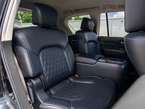 Used 2019 INFINITI QX80 Luxe w/ 22" Wheel Package RWD image 10
