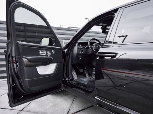 Used 2019 Rolls-Royce Cullinan AWD/4WD image 33