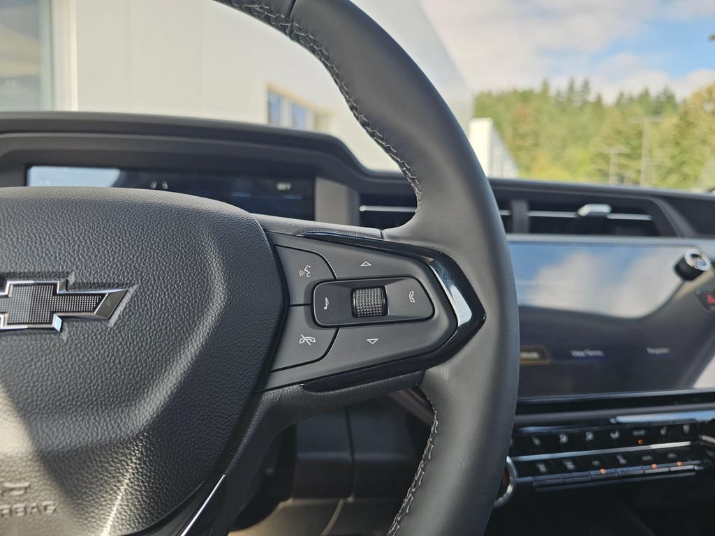 New 2027 Chevrolet Bolt RS w/ Technology Package FWD image 34