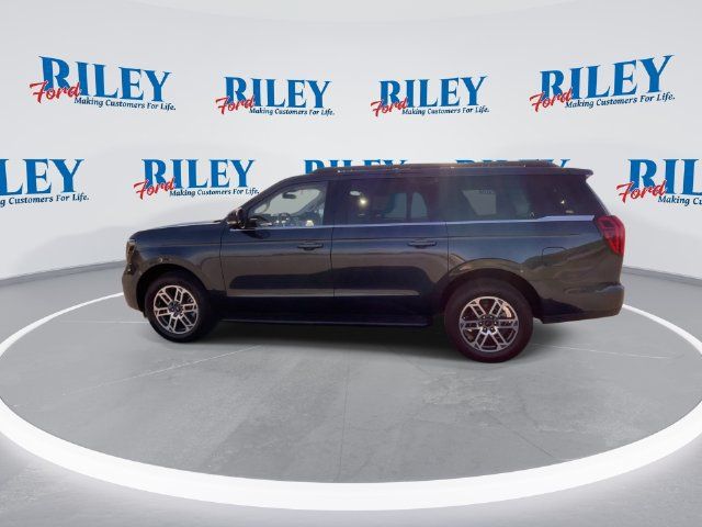 Used 2025 Ford Expedition Max Active AWD/4WD image 6