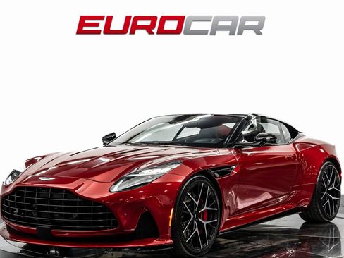 Used 2024 Aston Martin DB12 Coupe image 1