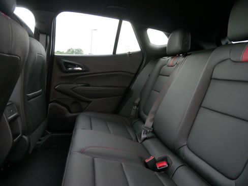 New 2026 Chevrolet Trax RS w/ Driver Confidence Package FWD image 5