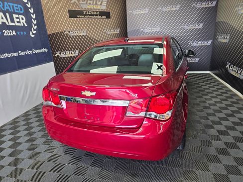Used 2012 Chevrolet Cruze LT FWD image 15