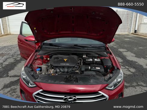 Used 2017 Hyundai Elantra SE FWD image 4