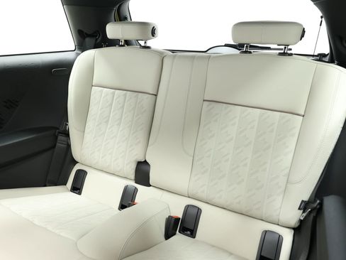 Used 2025 MINI Cooper S image 3