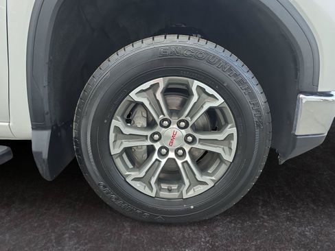Used 2024 GMC Sierra 1500 SLE w/ Preferred Package AWD/4WD image 29