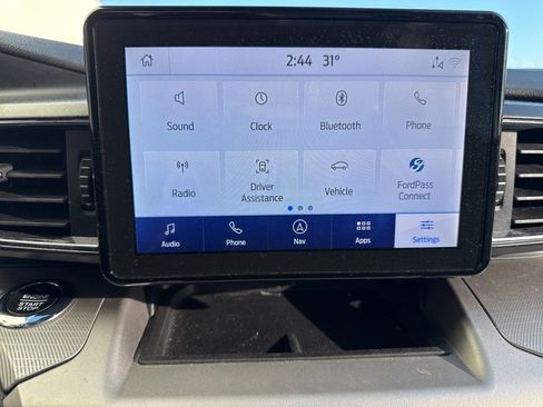 Used 2021 Ford Explorer XLT w/ XLT Sport Appearance Package image 21