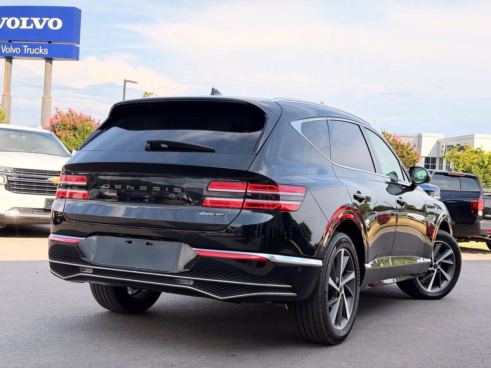 Used 2025 Genesis GV80 3.5T Advanced AWD/4WD image 4