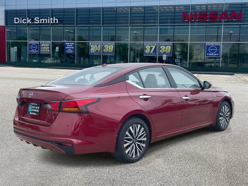 New 2025 Nissan Altima 2.5 SV image 6