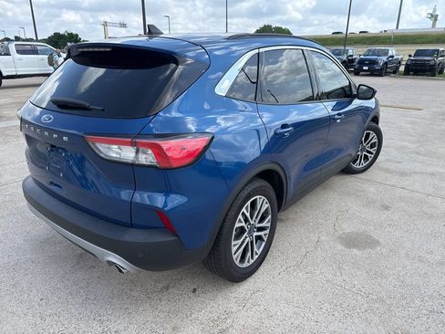 Used 2022 Ford Escape SEL w/ Technology Package FWD image 9