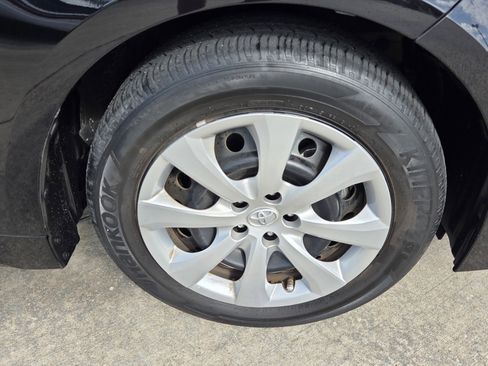 Certified 2023 Toyota Corolla LE image 11