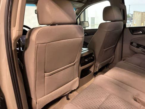 Used 2017 GMC Yukon SLE image 19