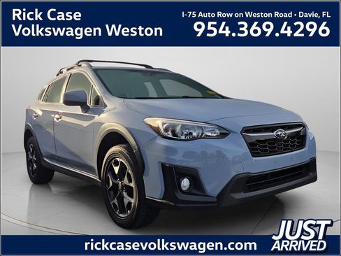 Used 2020 Subaru Crosstrek 2.0i Premium w/ Moonroof Package 1 AWD/4WD image 1