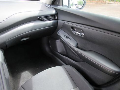Used 2024 Nissan Sentra SV FWD image 18