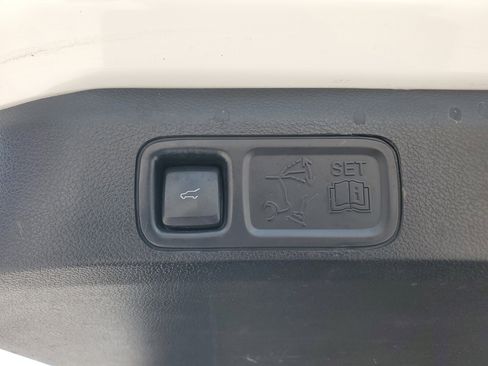 Used 2021 Ford Expedition Limited RWD image 12