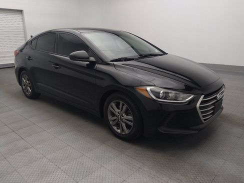 Used 2017 Hyundai Elantra SE image 11