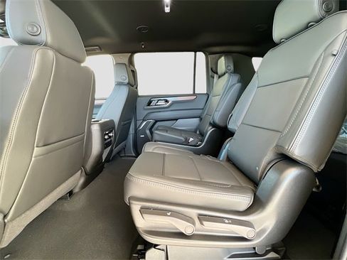 New 2026 GMC Yukon XL Denali image 17