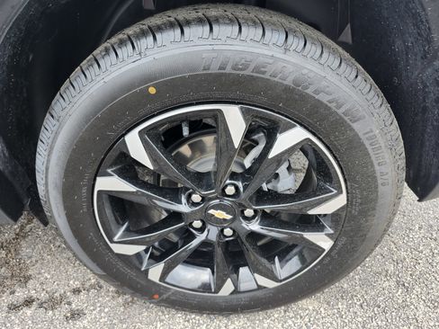 Used 2023 Chevrolet TrailBlazer LT FWD image 31