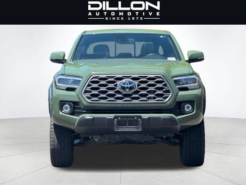 Used 2021 Toyota Tacoma TRD Off-Road w/ TRD Premium Off Road Package AWD/4WD image 9