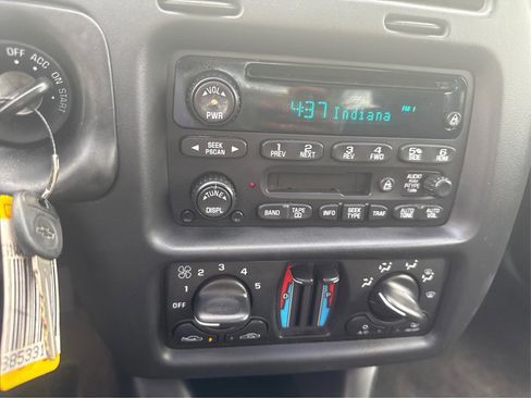 Used 2003 Chevrolet Monte Carlo SS w/ Preferred Equipment Group FWD image 16
