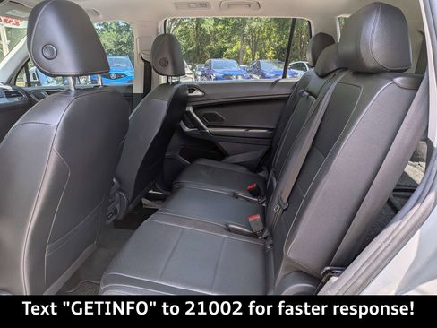 Used 2020 Volkswagen Tiguan SEL FWD image 13
