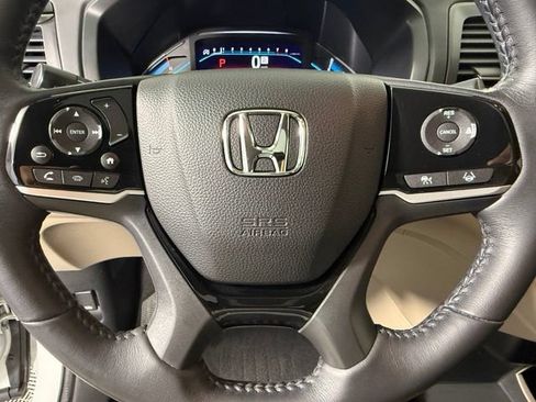 Used 2021 Honda Odyssey Touring image 17