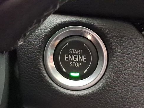 Used 2024 Cadillac XT4 Sport w/ Cold Weather Package image 28