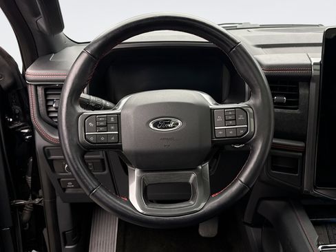 Used 2022 Ford Expedition Max Limited image 12