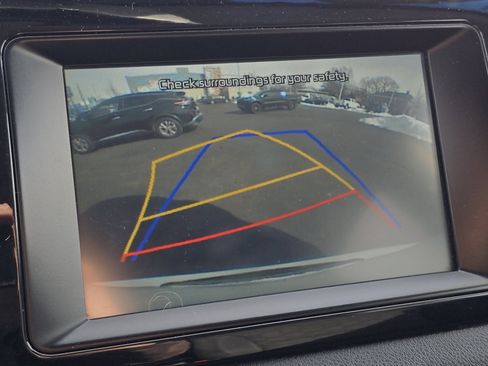 Used 2018 Kia Niro LX image 3