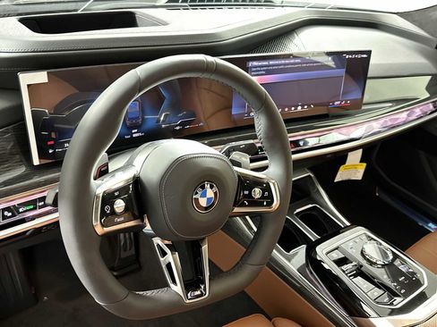 New 2026 BMW 760i xDrive w/ Executive Package image 14