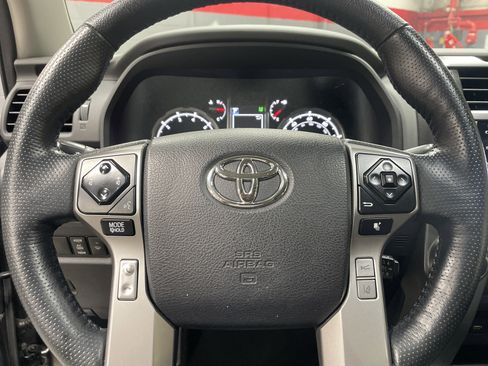 Used 2023 Toyota 4Runner Limited RWD image 18