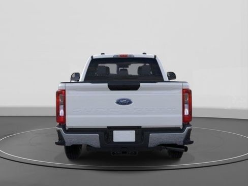 New 2026 Ford F250 XL w/ XL Chrome Package RWD image 5