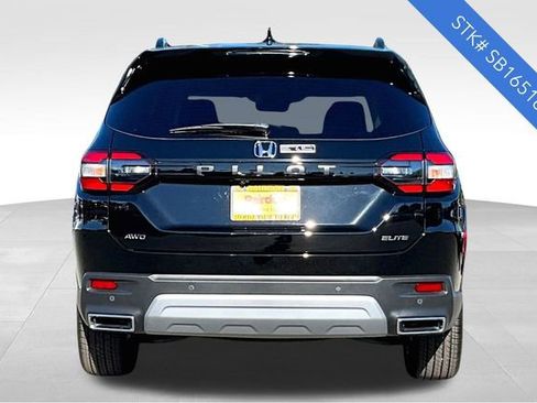 New 2025 Honda Pilot Elite image 4
