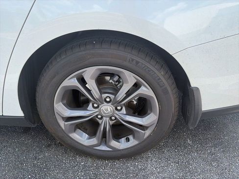 Used 2023 Honda Accord EX image 10