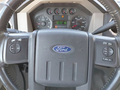 Used 2010 Ford F250 XLT image 32