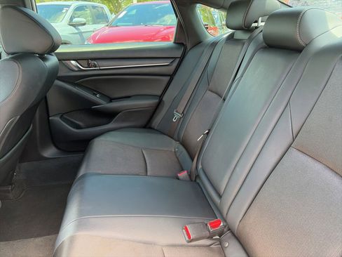 Used 2019 Honda Accord Sport image 9