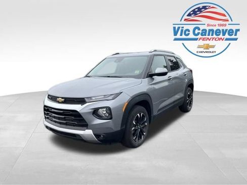 Used 2023 Chevrolet TrailBlazer LT w/ Convenience Package AWD/4WD image 1