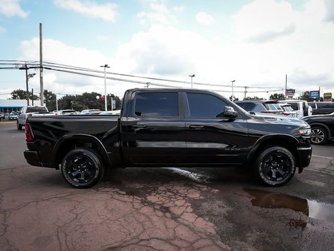 Used 2025 RAM 1500 Big Horn AWD/4WD image 7