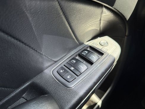 Used 2019 Dodge Charger SRT Hellcat w/ Navigation & Travel Group RWD image 19