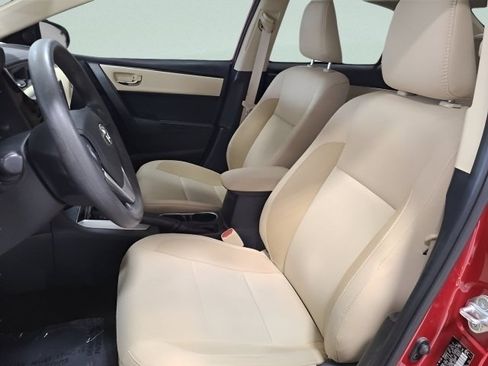 Used 2017 Toyota Corolla LE FWD image 18