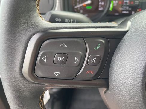 Used 2024 Jeep Wrangler Unlimited AWD/4WD image 8