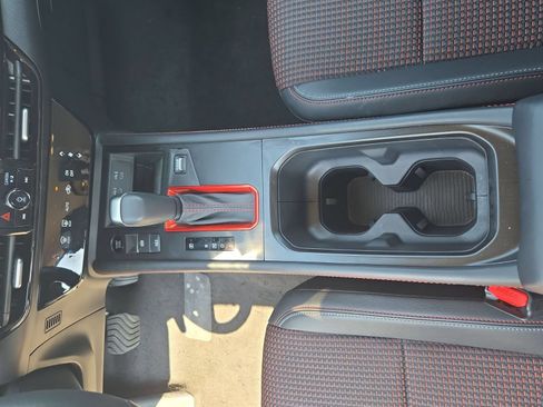Used 2026 Nissan Kicks SR AWD/4WD image 17